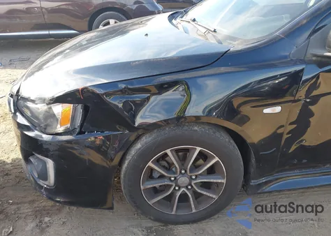 2016 Mitsubishi Lancer Es z USA, uszkodzony, nr VIN JA32U2FU9GU001345